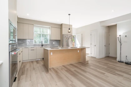 Primary Bathroom Photo of 45 10488 124 Street, Surrey, BC