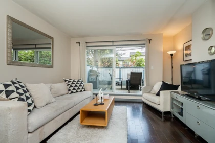 105 2255 Eton Street, Vancouver, BC, Vancouver — Apartment/Condo for sale