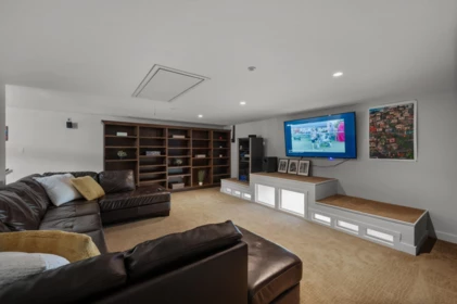 Basement Recreation Room Photo of 1247 Stayte Road, White Rock, BC