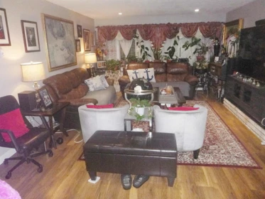 Breakfast Nook Photo of 11171 Steveston Highway, Richmond, BC
