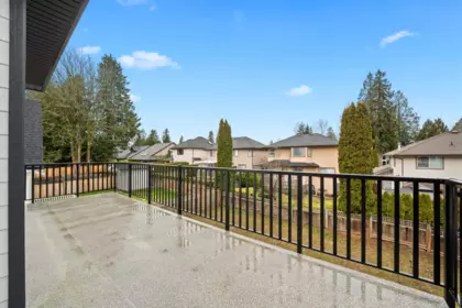 Basement Recreation Room Photo of 16117 108 Avenue, Surrey, BC