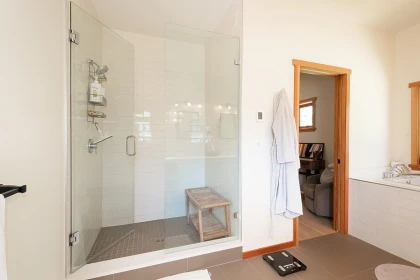 Powder Room Photo of 1655 Evergreen Lane, Bowen Island, BC