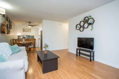 109 3911 Carrigan Court, Burnaby, BC, Burnaby — Apartment/Condo for sale
