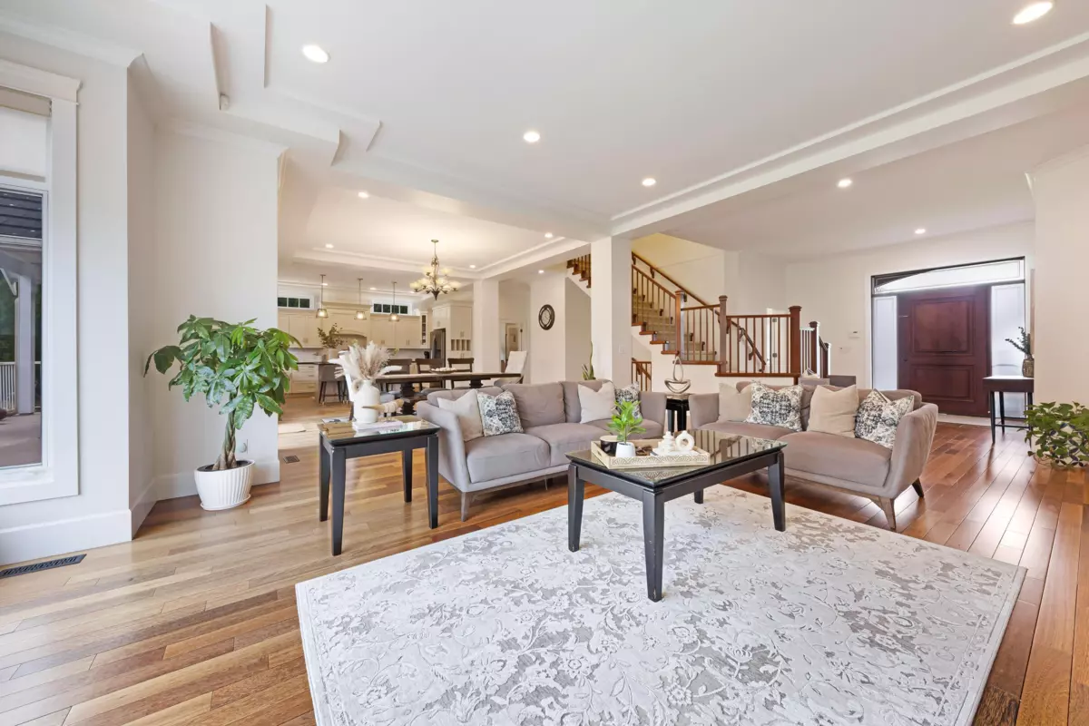 Living Room Photo of 17038 Greenway Drive, Surrey, BC