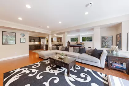 Kitchen Island Photo of 17038 Greenway Drive, Surrey, BC