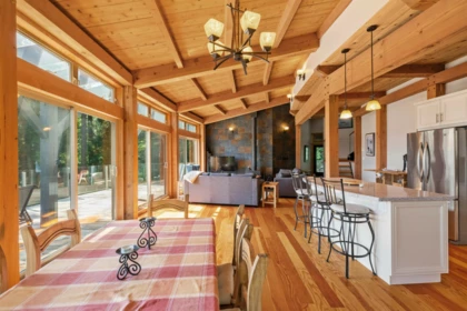 Kitchen Island Photo of 304 Esplanade Road, Keats Island, BC