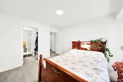 Guest Bathroom Photo of 31 9652 162a Street, Surrey, BC