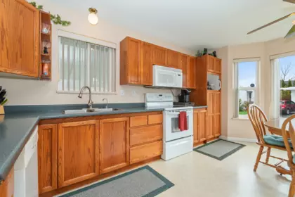 Kitchen Photo of 49 7610 Evans Road, Chilliwack, BC