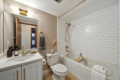 Guest Bathroom Photo of 207 3663 W 16 Avenue, Vancouver, BC