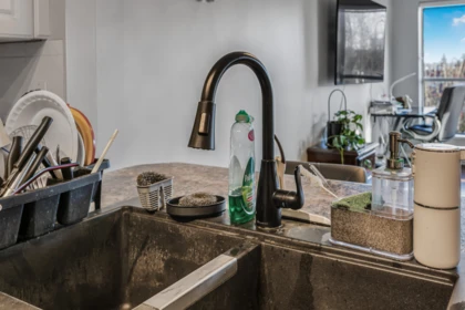 Guest Bathroom Photo of 406 13727 74 Avenue, Surrey, BC