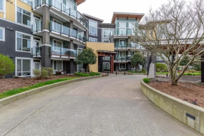 202 45389 Chehalis Drive, Chilliwack, BC, Chilliwack — Apartment/Condo for sale