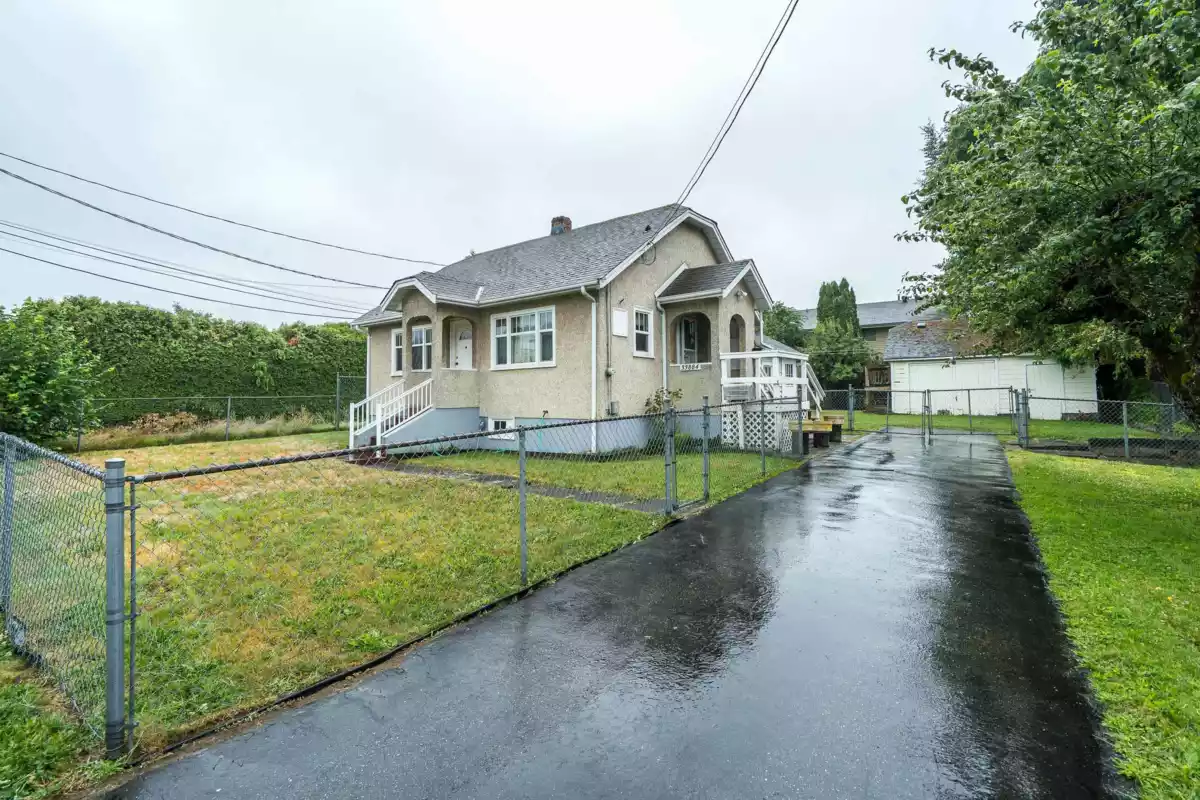 Exterior Rear Photo of 33884 Mayfair Avenue, Abbotsford, BC