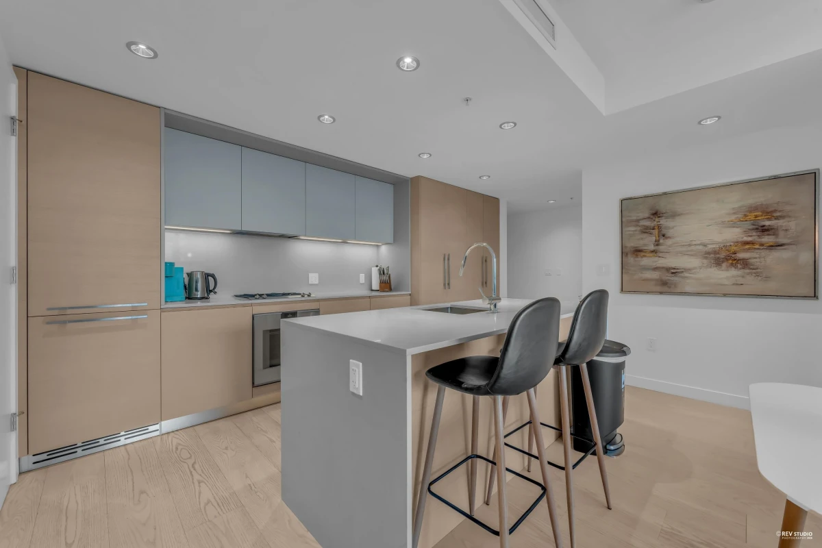 Dining Area Photo of 2212 1289 Hornby Street, Vancouver, BC