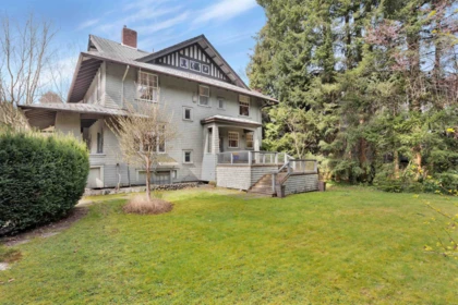 Backyard Photo of 3924 Pine Crescent, Vancouver, BC