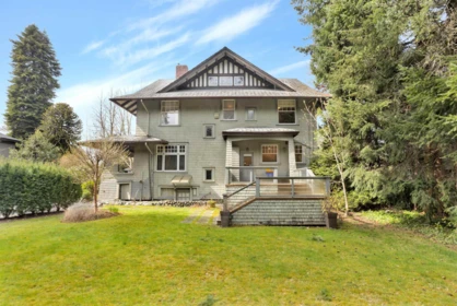 Garden / Landscaping Photo of 3924 Pine Crescent, Vancouver, BC