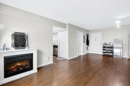 801 200 Keary Street, New Westminster, BC, New Westminster — Apartment/Condo for sale