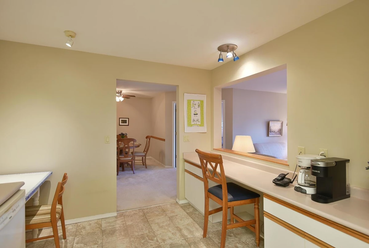 Dining Area Photo of 104 5768 Marine Way, Sechelt, BC
