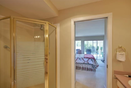 Bedroom 3 Photo of 104 5768 Marine Way, Sechelt, BC