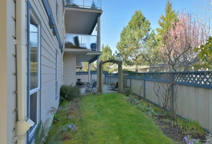 Loft / Bonus Room Photo of 104 5768 Marine Way, Sechelt, BC