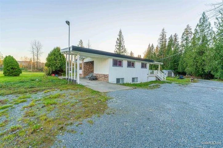 Living Room Photo of 12753 256 Street, Maple Ridge, BC