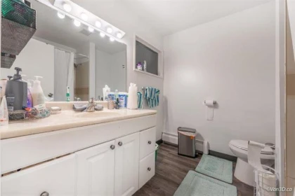 Mudroom Photo of 12753 256 Street, Maple Ridge, BC