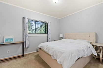 Guest Bathroom Photo of 17791 20 Avenue, Surrey, BC
