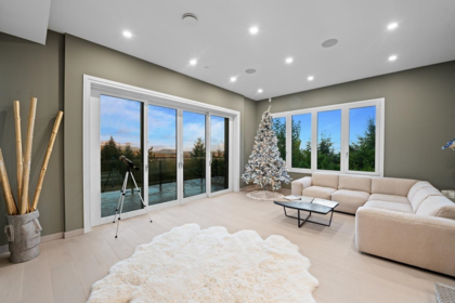 Dining Area Photo of 592 Craigmohr Drive, West Vancouver, BC