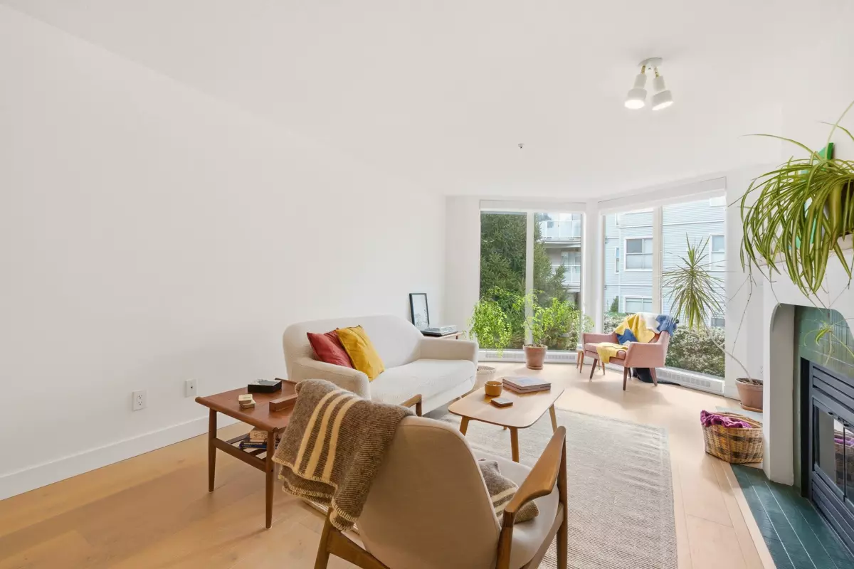 Living Room Photo of 206 68 Richmond Street, New Westminster, BC