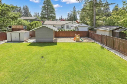 Front Yard Photo of 19654 47 Avenue, Langley, BC