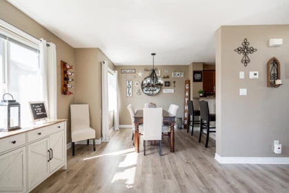 Guest Bathroom Photo of 16 46321 Cessna Drive, Chilliwack, BC
