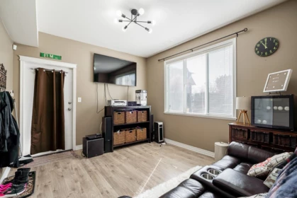 Swimming Pool Photo of 16 46321 Cessna Drive, Chilliwack, BC