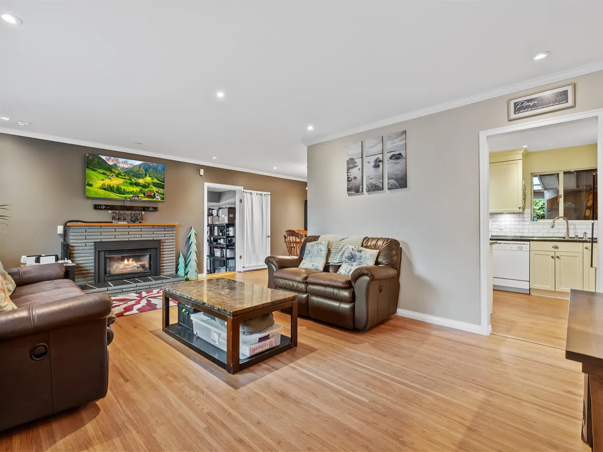 Living Room Photo of 4921 44a Avenue, Delta, BC