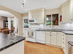 4921 44a Avenue, Delta, BC