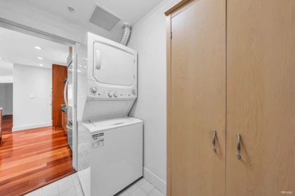 Laundry Room Photo of 1102 3355 Cypress Place, West Vancouver, BC
