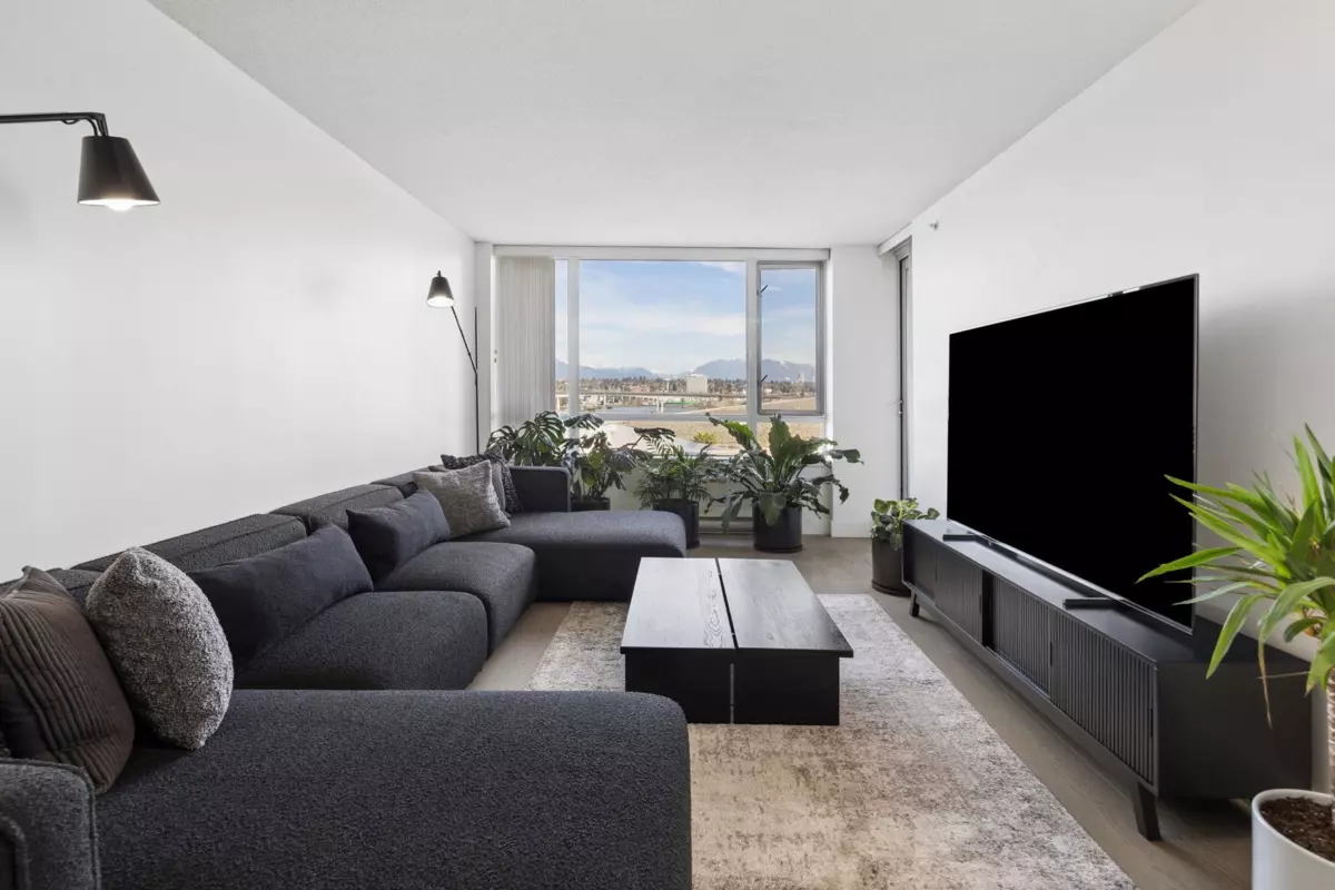 Family Room Photo of 701 3333 Corvette Way, Richmond, BC