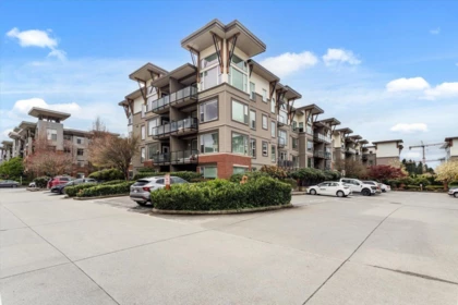 Garden / Landscaping Photo of 412 33539 Holland Avenue, Abbotsford, BC