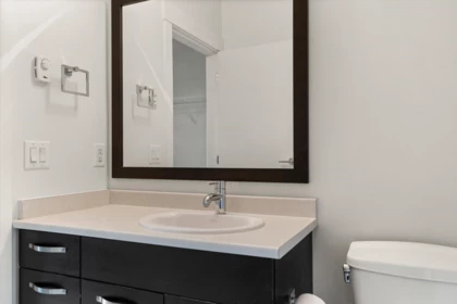 Mudroom Photo of 412 33539 Holland Avenue, Abbotsford, BC