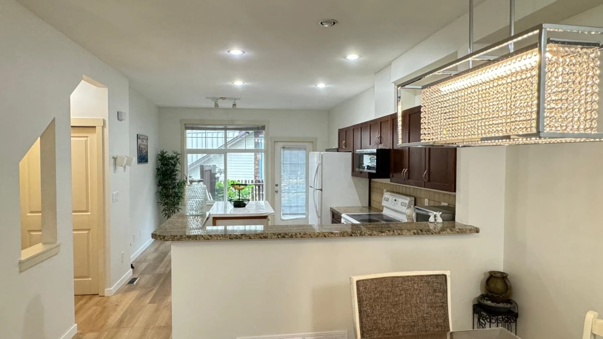 Family Room Photo of 15 16588 Fraser Highway, Surrey, BC