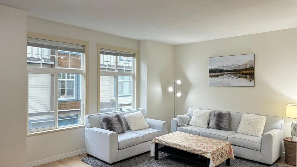 Living Room Photo of 15 16588 Fraser Highway, Surrey, BC