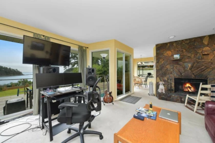 Mudroom Photo of 506 Arbutus Drive, Mayne Island, BC