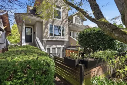 1867 W 11th Avenue, Vancouver, BC, Vancouver — Half Duplex for sale