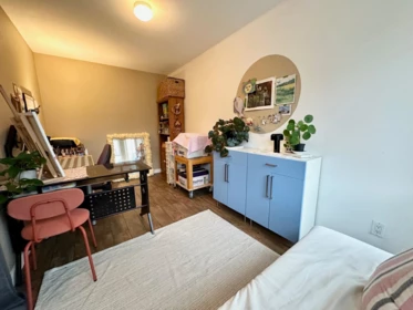 Bedroom 4 Photo of 306 15160 108 Avenue, Surrey, BC