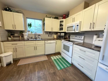 Kitchen Photo of 306 15160 108 Avenue, Surrey, BC
