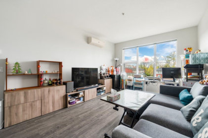 Kitchen Photo of 320 9311 Alexandra Road, Richmond, BC