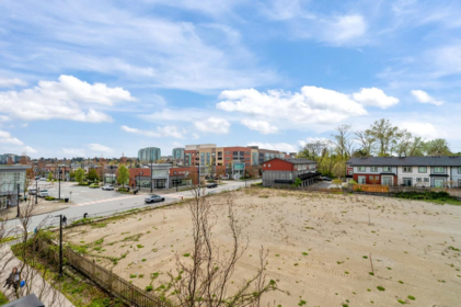 Office / Den Photo of 320 9311 Alexandra Road, Richmond, BC
