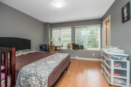 Bedroom 4 Photo of 207 2828 152 Street, Surrey, BC