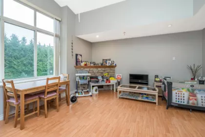 Breakfast Nook Photo of 207 2828 152 Street, Surrey, BC