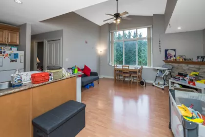 207 2828 152 Street, Surrey, BC, Surrey — Apartment/Condo for sale