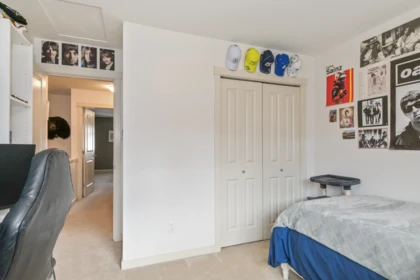 Powder Room Photo of 91 2979 156 Street, Surrey, BC