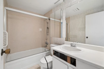 Basement Recreation Room Photo of 409 1535 Nelson Street, Vancouver, BC